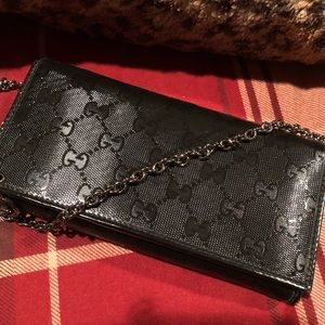 Gucci wallet on chain